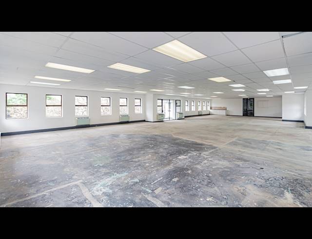 345M² OFFICE TO LET IN DUNKELD WEST